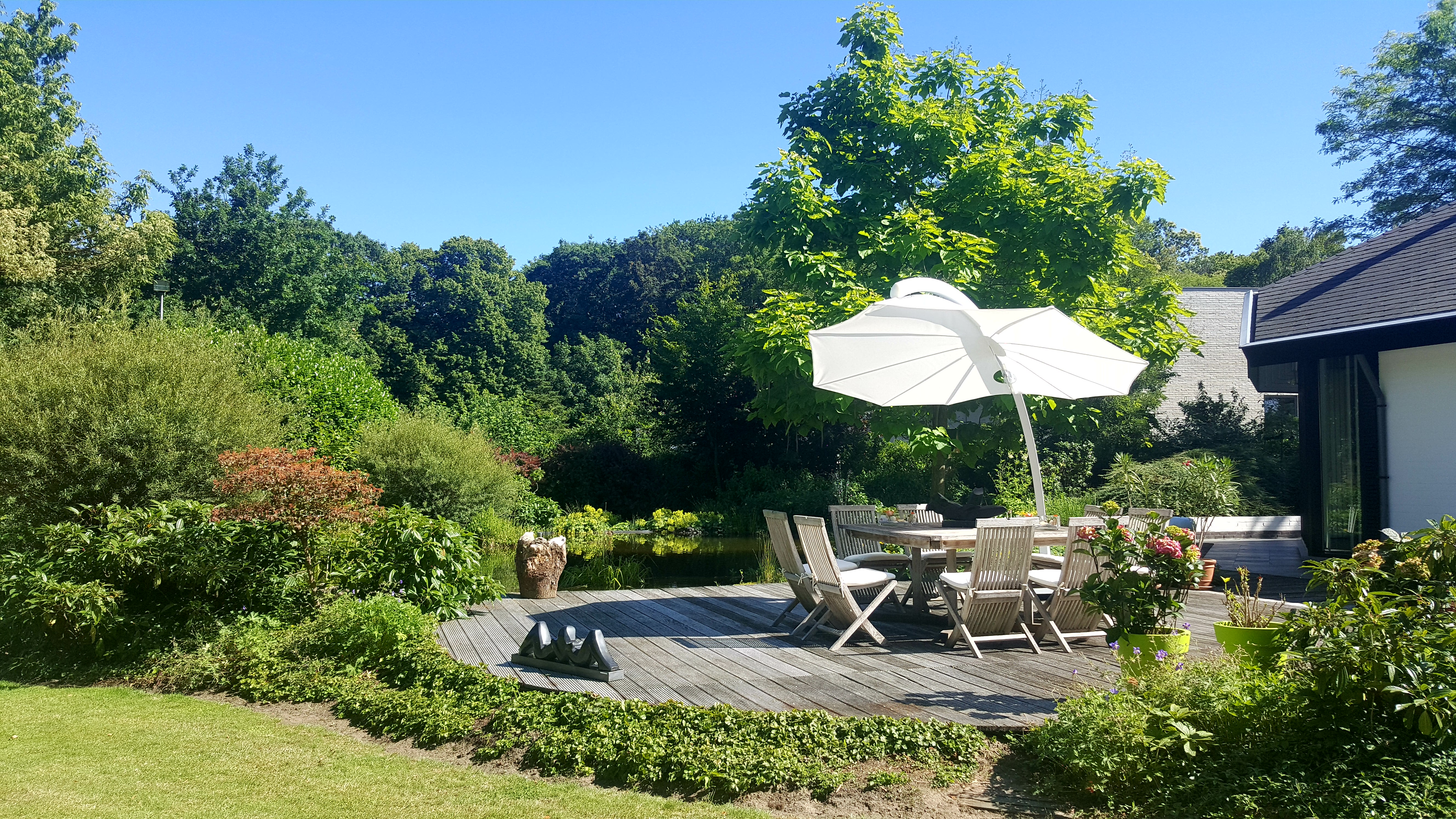 Icarus design umbrella residential project BelgiumHR1.jpg