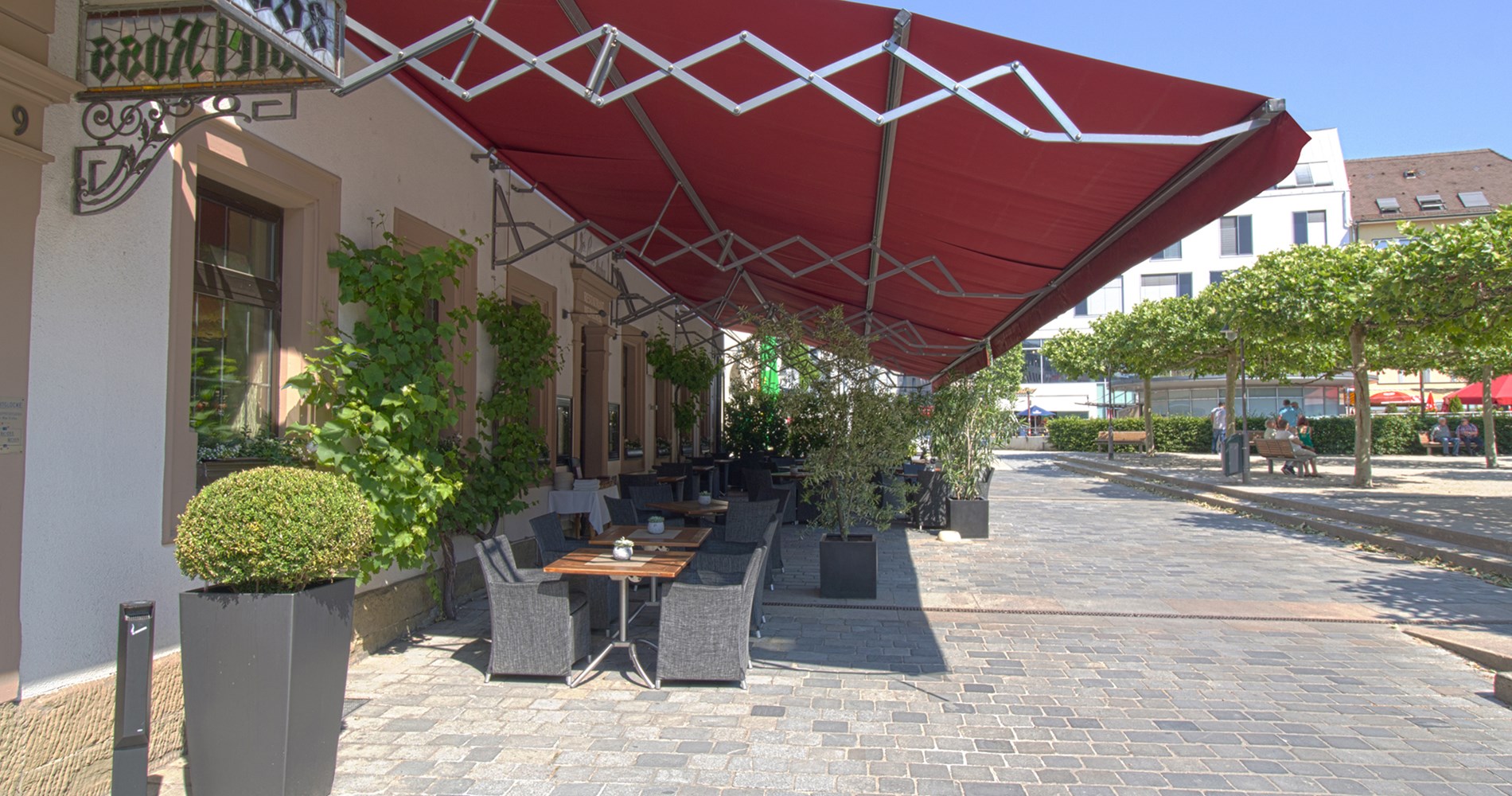 erwilo-markise-terrasse-186-einzigartig-rot-web__2000px.jpg