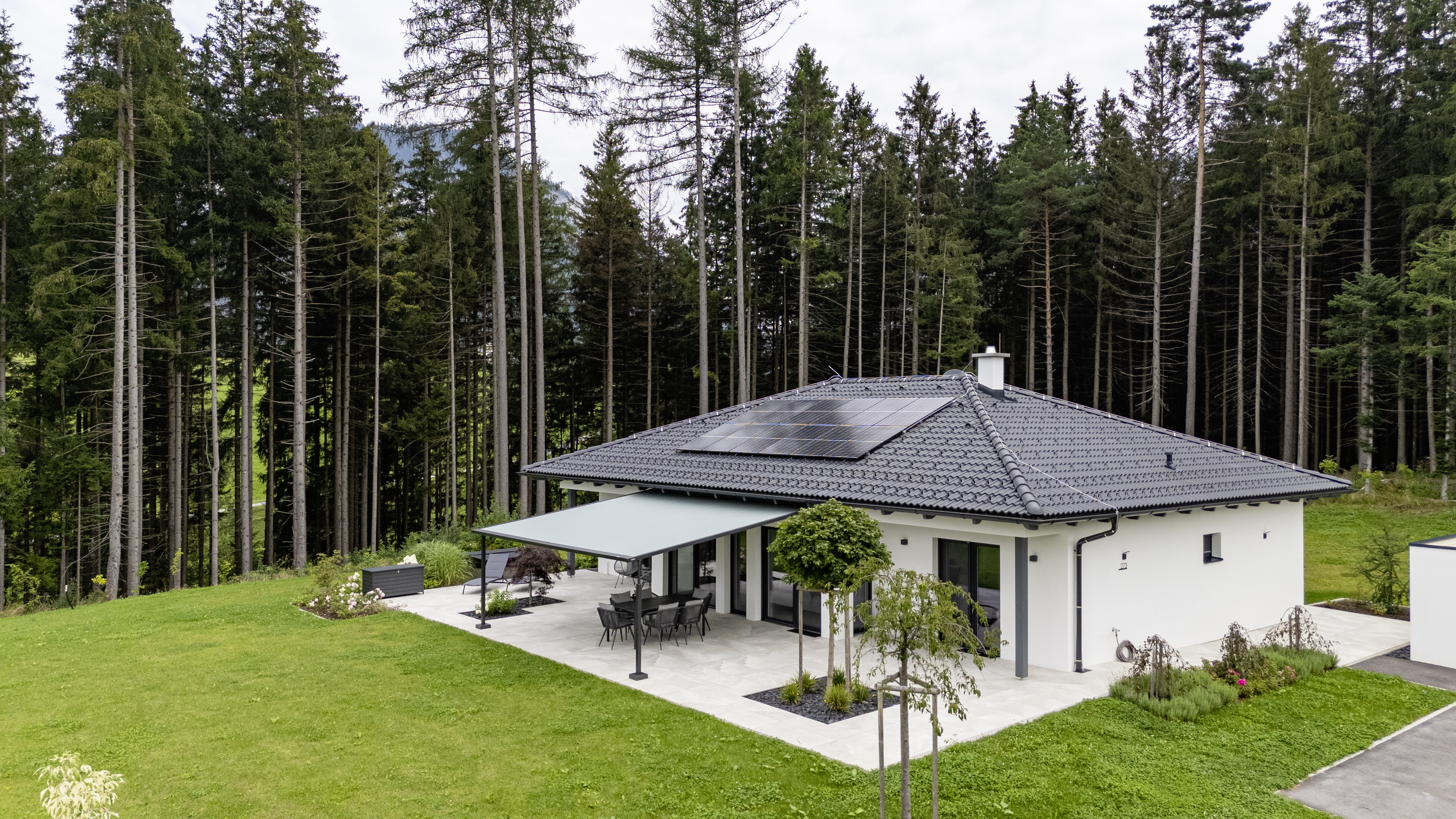 mx pergola style Ref Mitterberg AT 9 202408.jpg